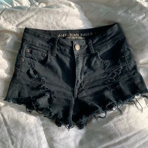 🔥American Eagle Black high waisted shorts